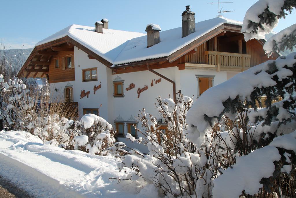 Hotel Garni Goccia D'Oro Cavalese Exterior foto