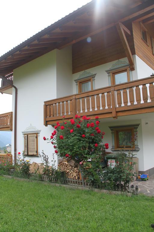 Hotel Garni Goccia D'Oro Cavalese Exterior foto